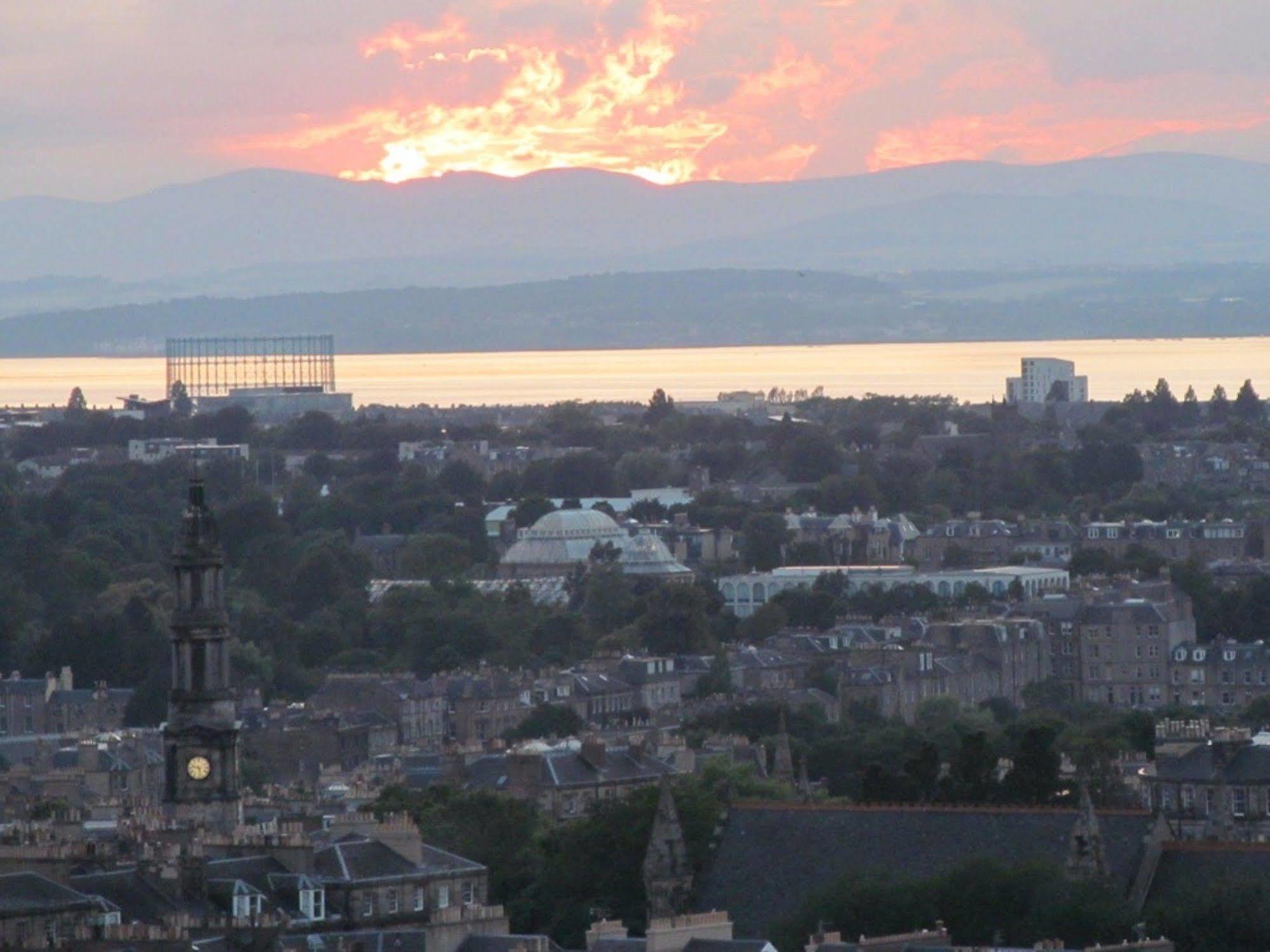 Lantern Guest House Edimburgo Exterior foto